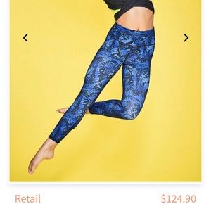 Fabletics Flutter Maddie Ziegler Leggings!
